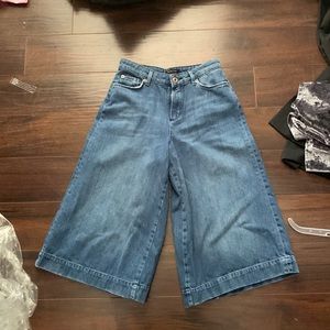 Wide Leg Cropped Jeans